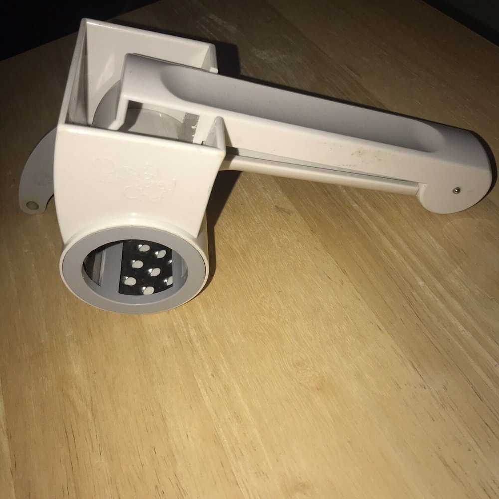 The Pampered Chef Rotary Cheese Grater Coarse Barrel‎ Nut Right or Left Hand